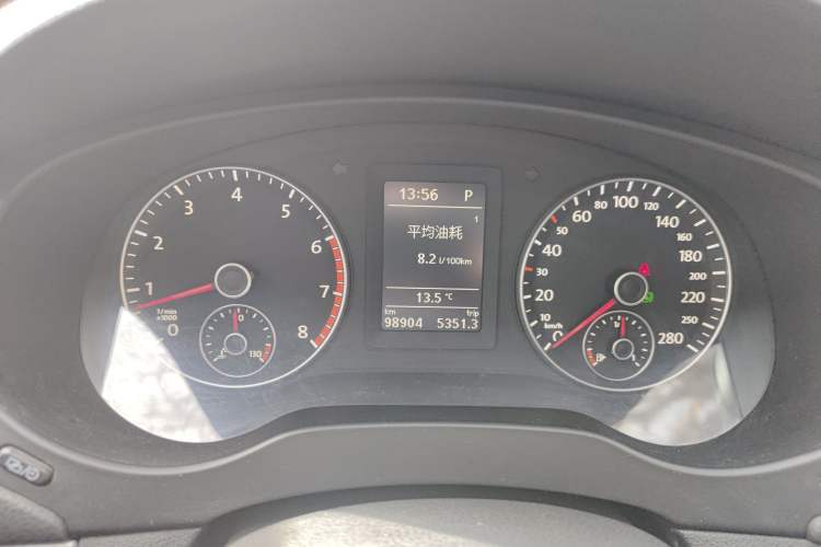 Used Volkswagen Sagitar 2014 Revised Version 1.4TSI Automatic Luxury Edition Instrument Cluster