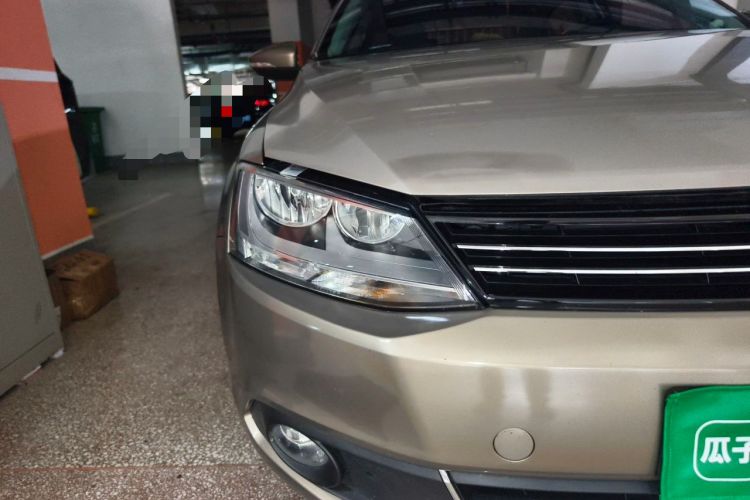 Used Volkswagen Sagitar 2014 Revised Version 1.6L Automatic Leading Edition Right Front Headlight