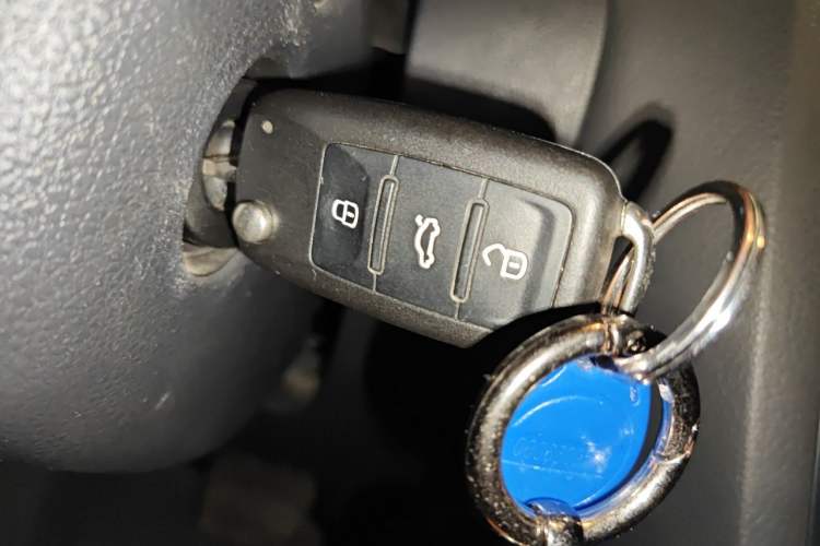Used Volkswagen Sagitar 2014 1.6L Automatic Comfort Model Vehicle Key
