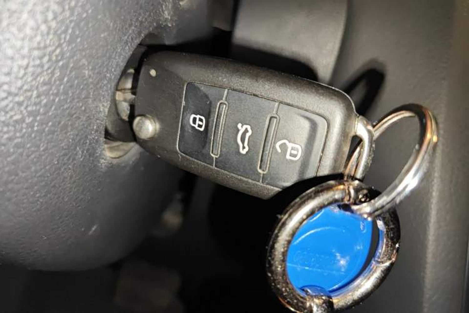 Used Volkswagen Sagitar 2014 1.6L Automatic Comfort Model Vehicle Key