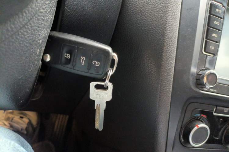 Used Volkswagen Sagitar 2014 Revised Version 1.6L Automatic Comfort Edition Vehicle Key