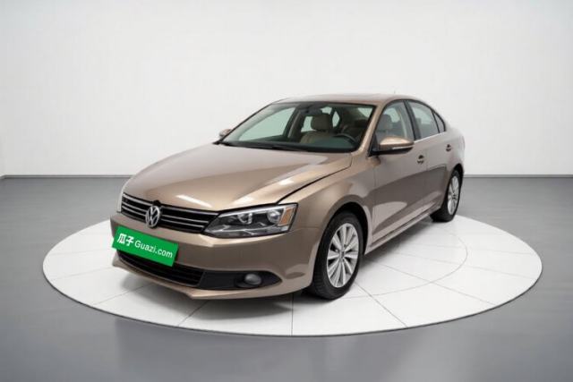 Ojetý Volkswagen Sagitar 2014 1.4TSI Automatic Luxury Model