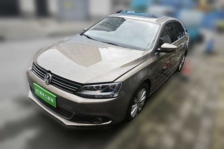 Used Volkswagen Sagitar 2014 1.4TSI Manual Luxury Model Guazi used car, China used car export, Used car for sale, Used  cars, Cheapest cars for sale