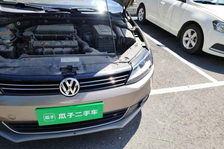 Used Volkswagen Sagitar 2014 Revised Version 1.6L Automatic Comfort Edition Engine Bay Left
