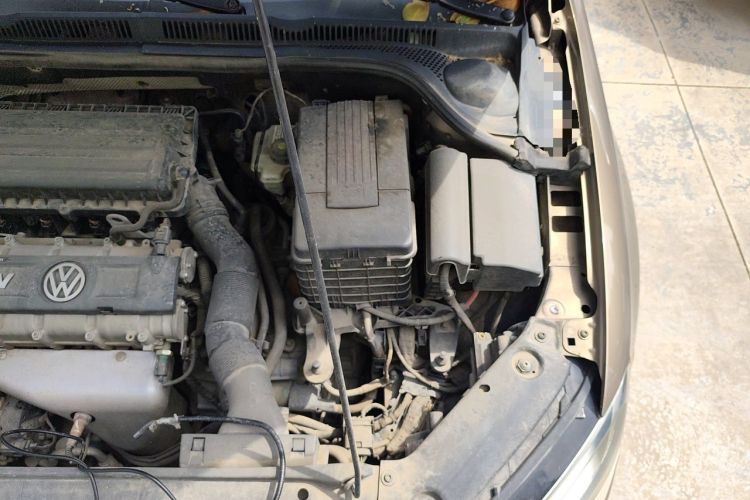 Used Volkswagen Sagitar 2014 1.6L Automatic Comfort Model Engine Bay Left