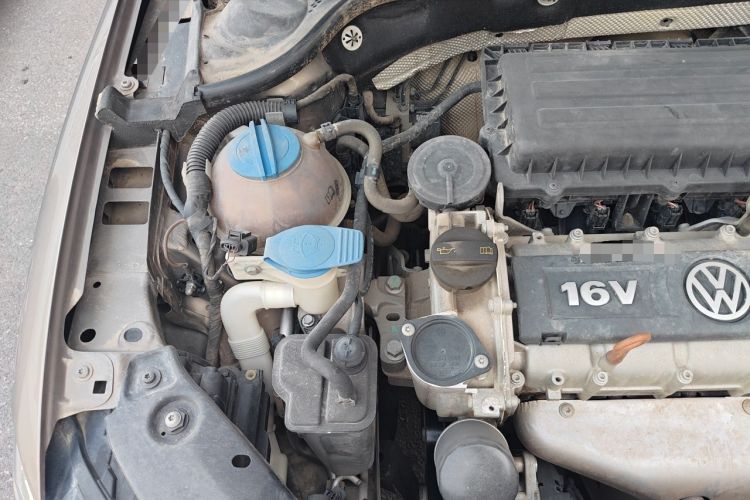 Used Volkswagen Sagitar 2014 Revised Version 1.6L Automatic Comfort Edition Engine Bay Right