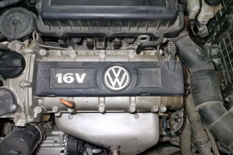 Used Volkswagen Sagitar 2014 Revised Version 1.6L Automatic Leading Edition Engine Bay