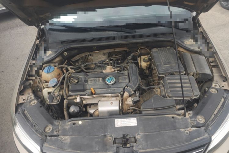 Used Volkswagen Sagitar 2014 Revised Version 1.4TSI Automatic Luxury Edition Engine Bay