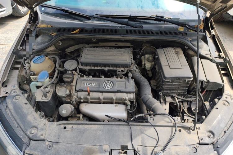 Used Volkswagen Sagitar 2014 1.6L Automatic Comfort Model Engine Bay