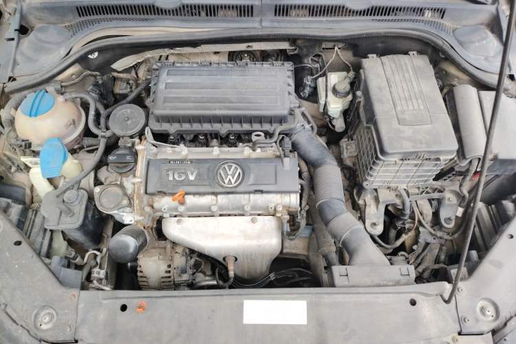 Used Volkswagen Sagitar 2014 Revised Version 1.6L Automatic Comfort Edition Engine Bay