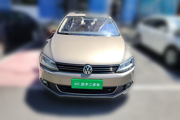 Used Volkswagen Sagitar 2014 Revised Version 1.6L Automatic Comfort Edition Front