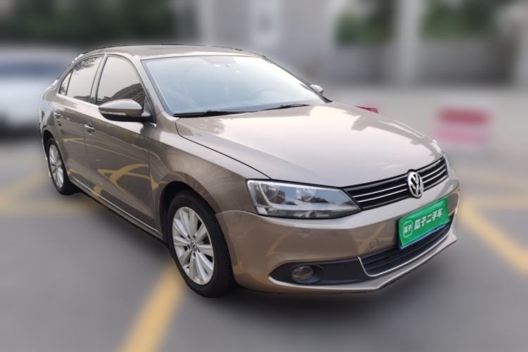 Used Volkswagen Sagitar 2014 1.6L Automatic Comfort Model Front Right 45 Deg