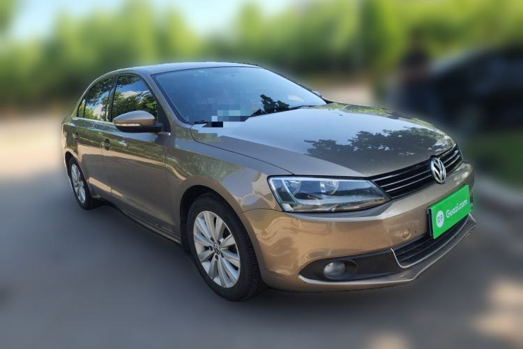 Used Volkswagen Sagitar 2014 Revised Version 1.6L Manual Comfort Edition Front Right 45 Deg