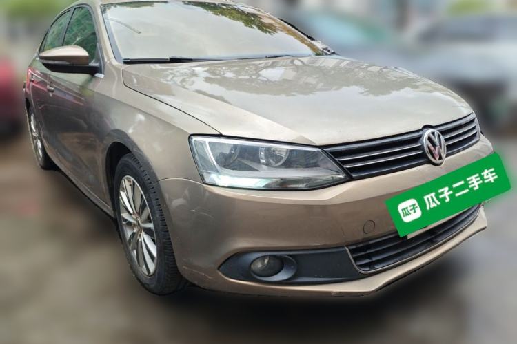 Used Volkswagen Sagitar 2014 1.6L Automatic Comfort Model Front Right 45 Deg