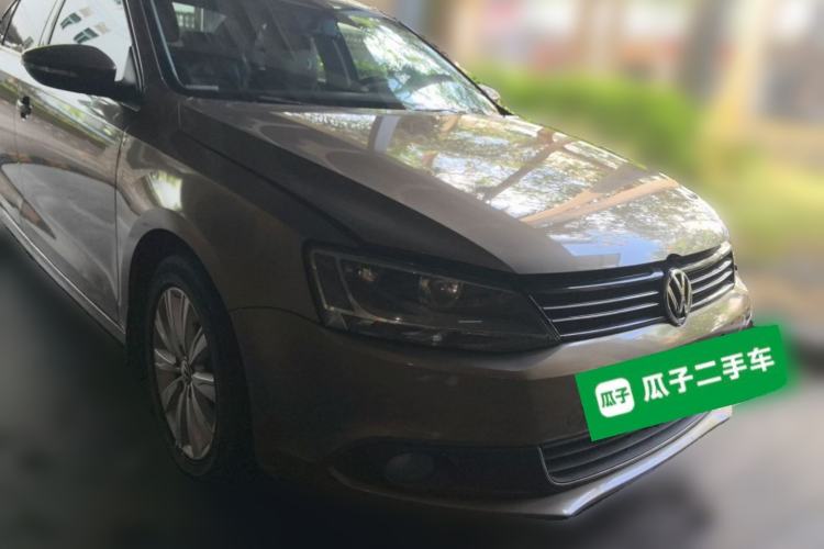 Used Volkswagen Sagitar 2014 1.6L Automatic Comfort Model Front Right 45 Deg