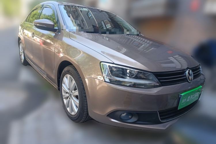 Used Volkswagen Sagitar 2014 1.6L Automatic Comfort Model Front Right 45 Deg