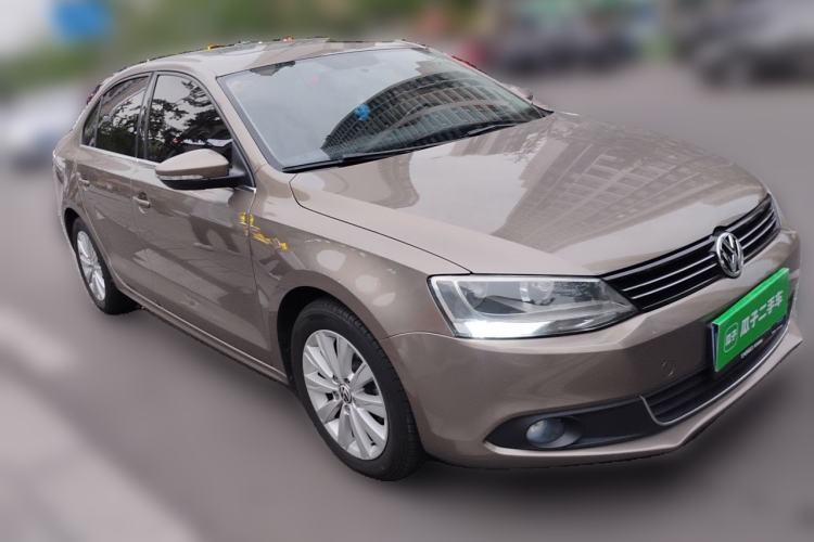 Used Volkswagen Sagitar 2014 Revised Version 1.6L Automatic Comfort Edition Front Right 45 Deg