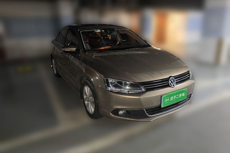 Used Volkswagen Sagitar 2014 Revised Version 1.4TSI Automatic Luxury Edition Front Right 45 Deg