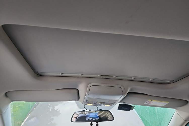 Used Volkswagen Sagitar 2014 Revised Version 1.6L Manual Comfort Edition Headliner