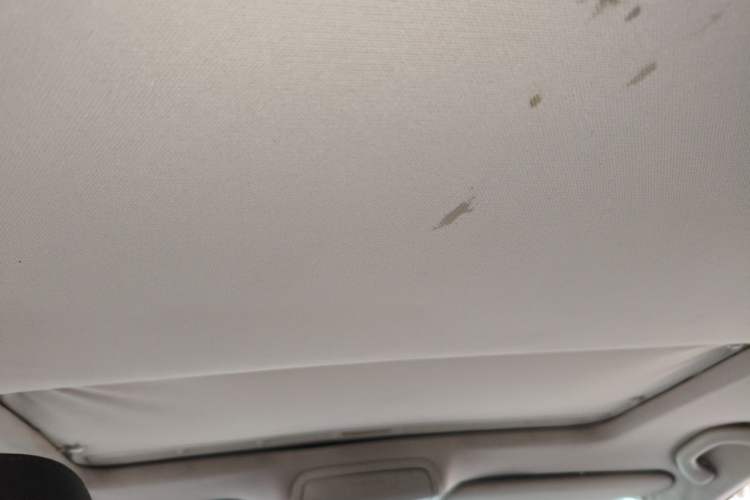 Used Volkswagen Sagitar 2014 1.4TSI Automatic Luxury Model Headliner