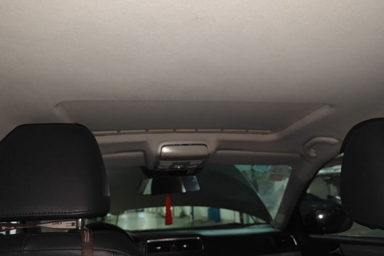 Used Volkswagen Sagitar 2014 1.4TSI Automatic Luxury Model Headliner