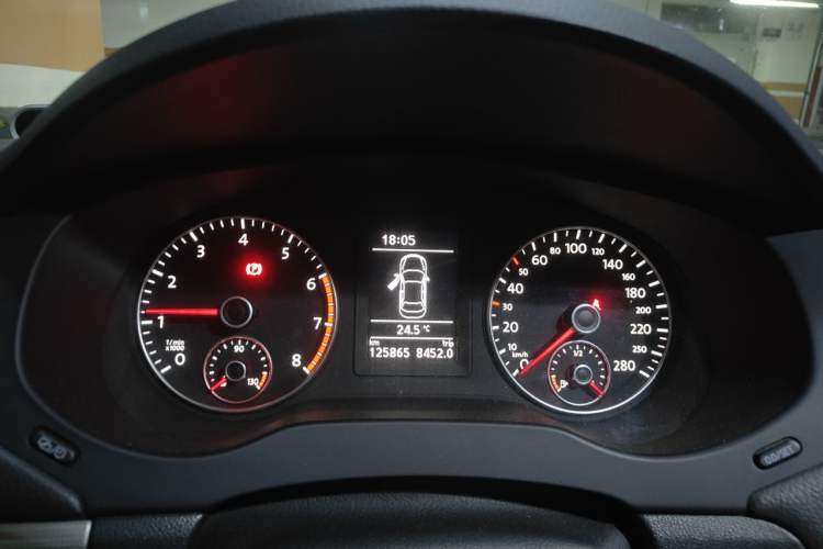 Used Volkswagen Sagitar 2014 Revised Version 1.4TSI Manual Luxury Edition Instrument Cluster