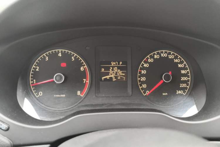 Used Volkswagen Sagitar 2014 1.6L Automatic Comfort Model Instrument Cluster