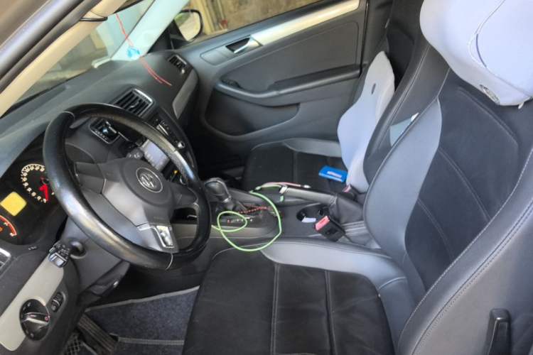 Used Volkswagen Sagitar 2014 1.6L Automatic Comfort Model Left Front Seat