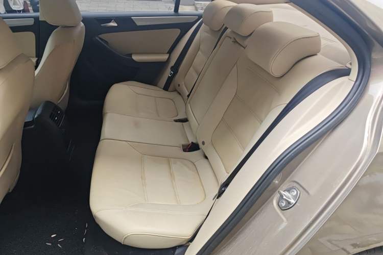 Used Volkswagen Sagitar 2014 1.4TSI Manual Luxury Model Left Rear Seat