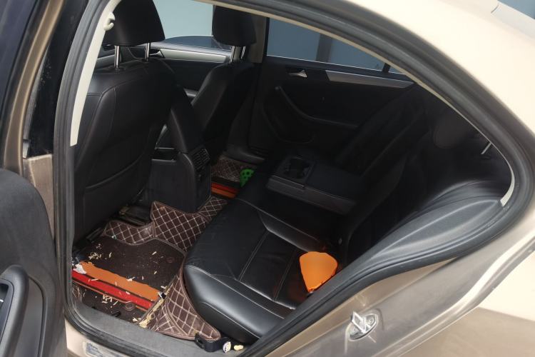 Used Volkswagen Sagitar 2014 1.6L Automatic Comfort Model Left Rear Seat