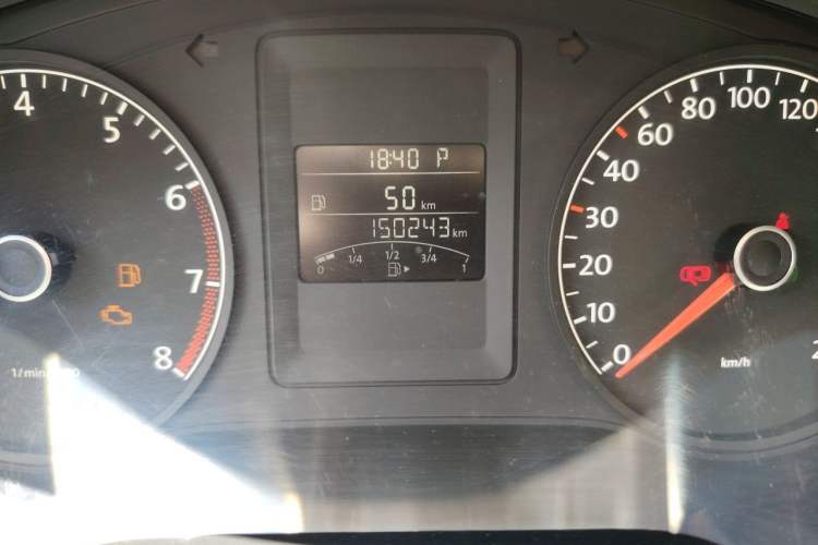 Used Volkswagen Sagitar 2014 Revised Version 1.6L Automatic Comfort Edition Odometer Close Up