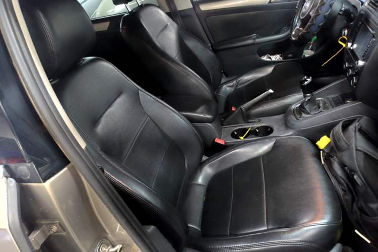 Used Volkswagen Sagitar 2014 Revised Version 1.6L Manual Leading Edition Right Front Seat