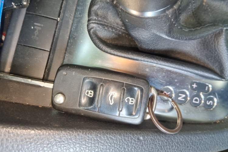 Used Volkswagen Sagitar 2014 1.4TSI Automatic Luxury Model Vehicle Key