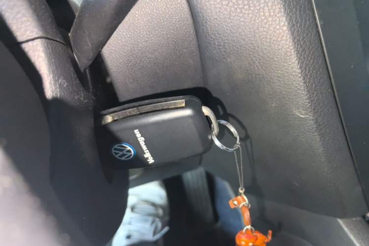Used Volkswagen Sagitar 2014 1.6L Automatic Comfort Model Vehicle Key