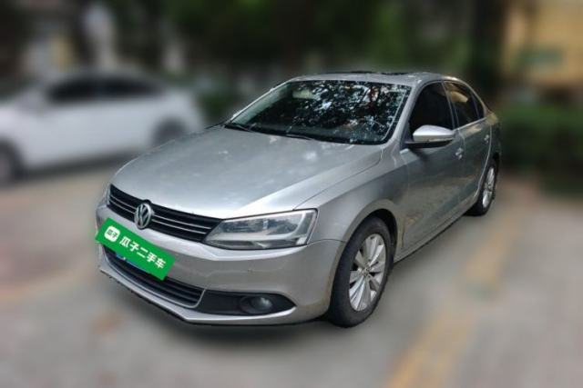 Używany Volkswagen Sagitar 2014 Revised Version 1.4TSI Automatic Luxury Edition