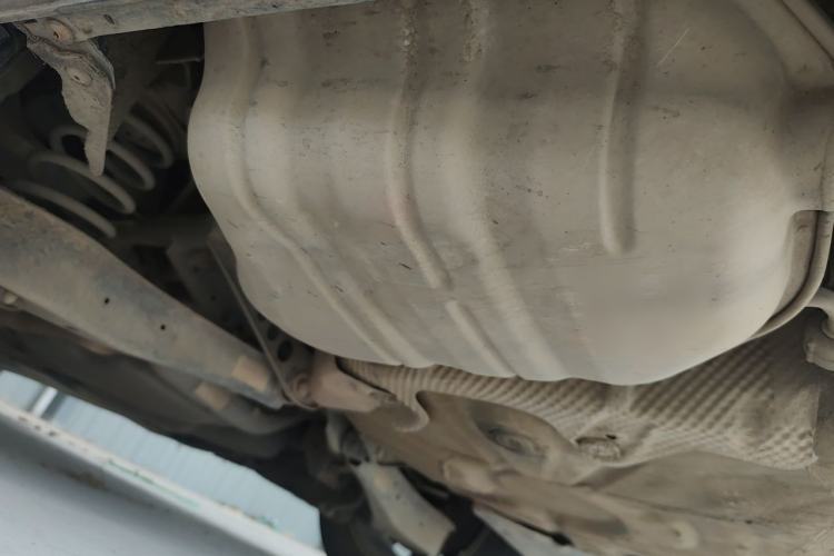Used Volkswagen Sagitar 2014 1.6L Manual Comfort Model Chassis Rear Left