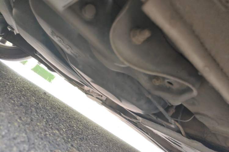 Used Volkswagen Sagitar 2014 1.6L Automatic Comfort Model Chassis Rear Right