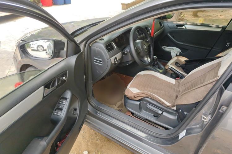 Used Volkswagen Sagitar 2014 1.6L Automatic Comfort Model Driver Seat