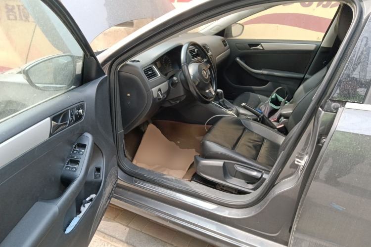 Used Volkswagen Sagitar 2014 1.6L Automatic Comfort Model Driver Seat