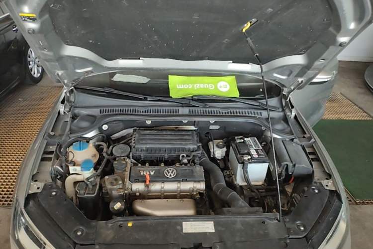 Used Volkswagen Sagitar 2014 Revised Version 1.6L Manual Comfort Edition Engine Bay