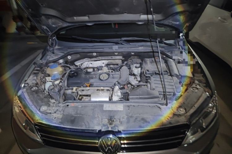 Used Volkswagen Sagitar 2014 1.4TSI Automatic Luxury Model Engine Bay