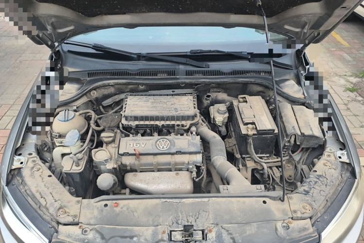 Used Volkswagen Sagitar 2014 Revised Version 1.6L Manual Comfort Edition Engine Bay