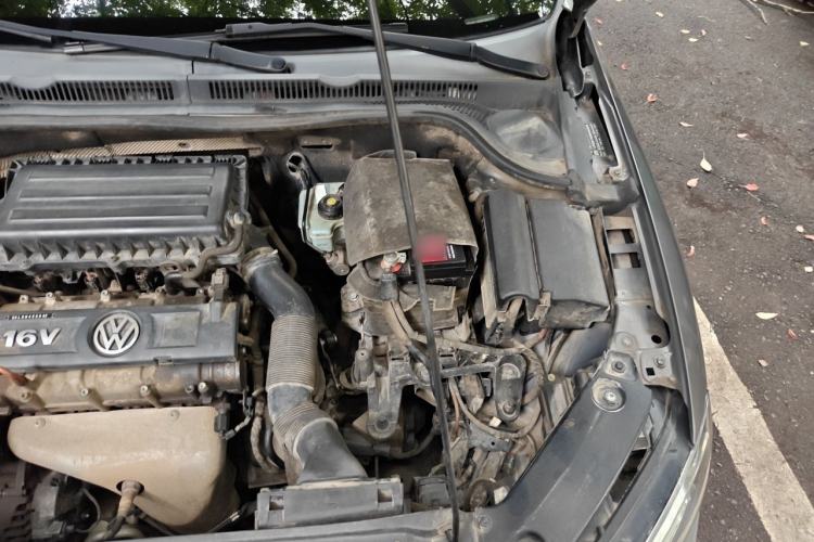 Used Volkswagen Sagitar 2014 Revised Version 1.6L Manual Comfort Edition Engine Bay Left