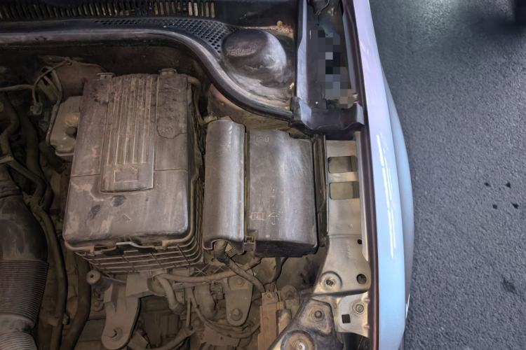 Used Volkswagen Sagitar 2014 1.6L Automatic Comfort Model Engine Bay Left