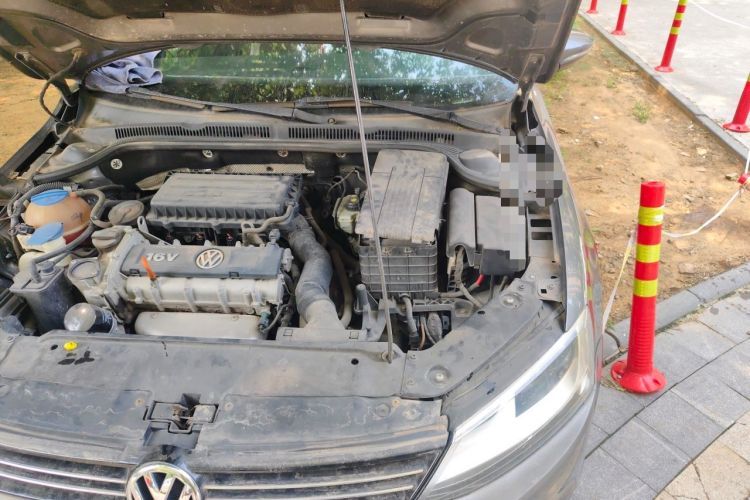 Used Volkswagen Sagitar 2014 1.6L Automatic Comfort Model Engine Bay Left