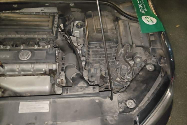 Used Volkswagen Sagitar 2014 1.6L Automatic Comfort Model Engine Bay Left