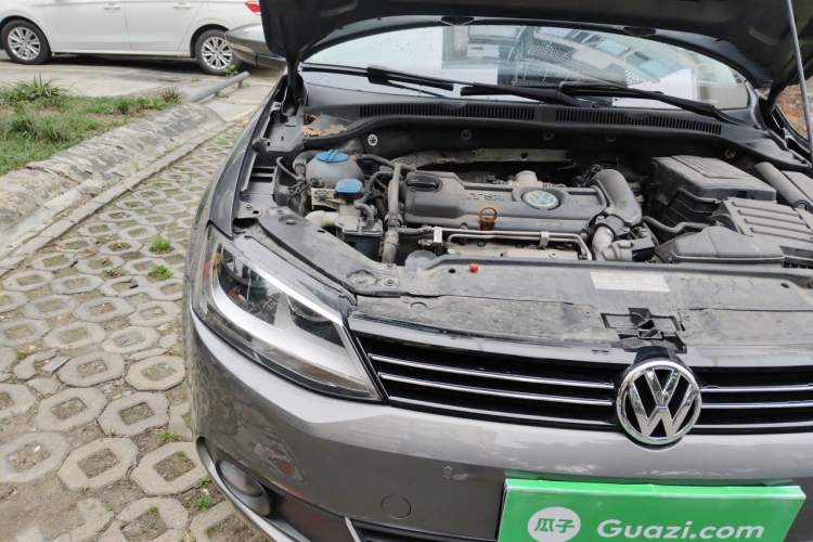 Used Volkswagen Sagitar 2014 Revised Version 1.4TSI Automatic Luxury Edition Engine Bay Right