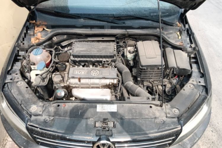 Used Volkswagen Sagitar 2014 1.6L Automatic Comfort Model Engine Bay