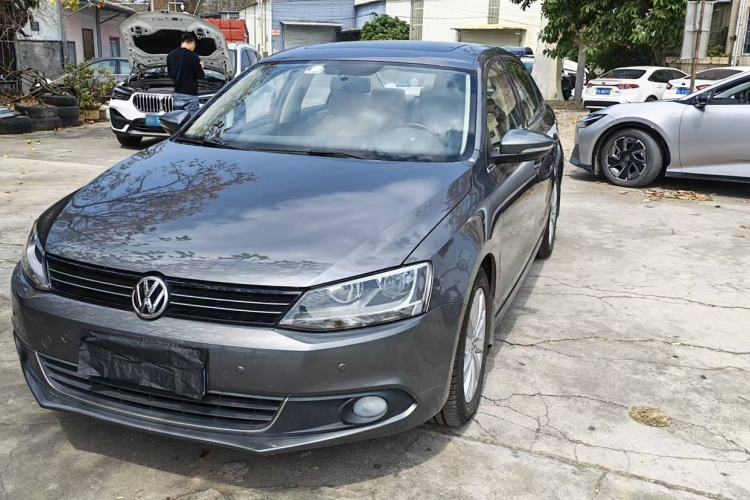 Used Volkswagen Sagitar 2014 Revised Version 1.6L Automatic Comfort Edition Exterior 5