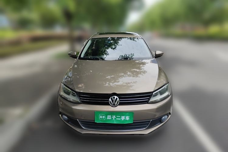 Used Volkswagen Sagitar 2014 1.6L Automatic Comfort Model Front